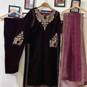 لباس پنجابی به رنگ جگری مخمل
