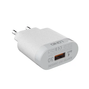 LDNIO A303Q home charger with Quick Charge 3.0 technology